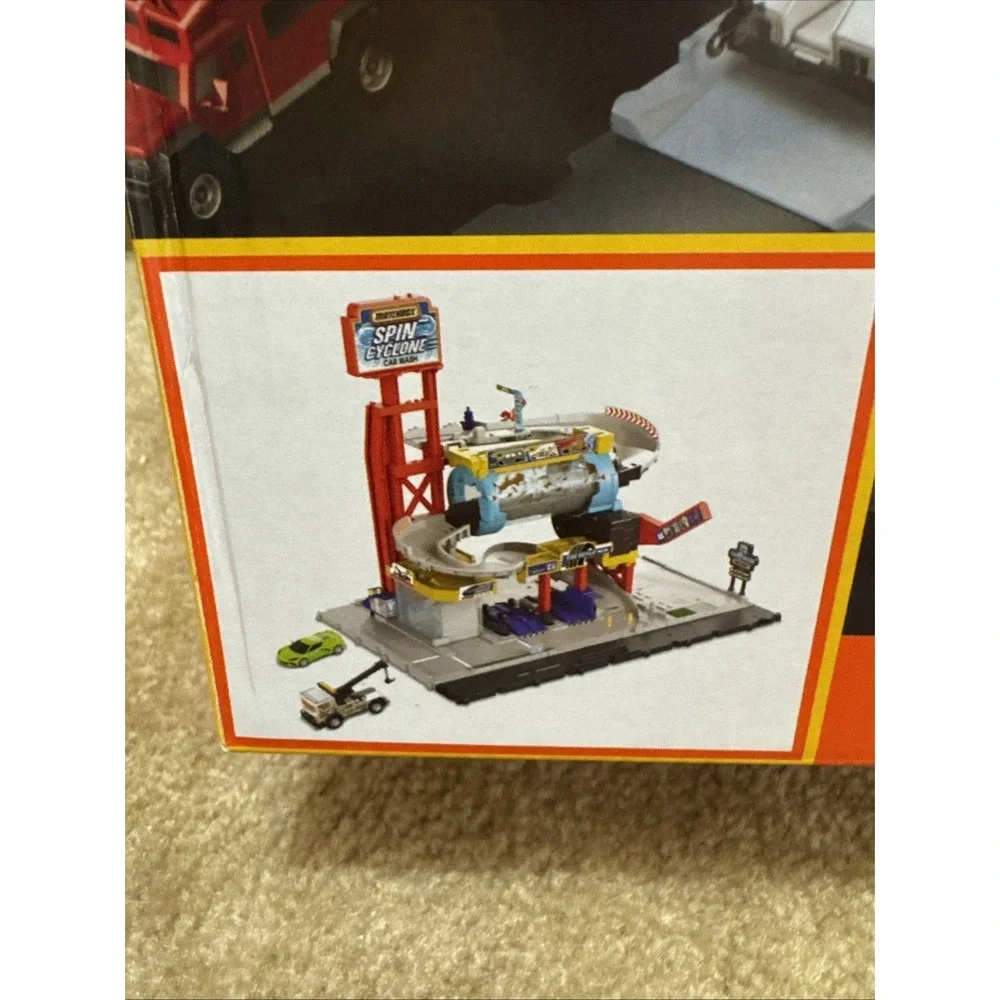 Matchbox Action Drivers Spin Cyclone Car Wash Playset 1:64 w/ 2020 Chevy C8